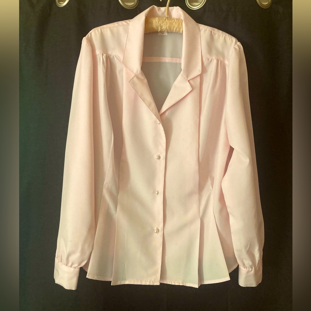 1 pink, 1 white blouse, 1 - 2 pieces set